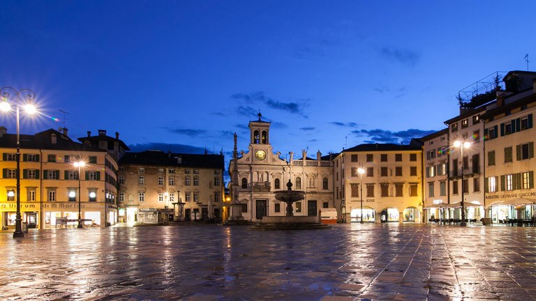 Udine©fabrice_gallina_Piazza San Giacomo.jpg